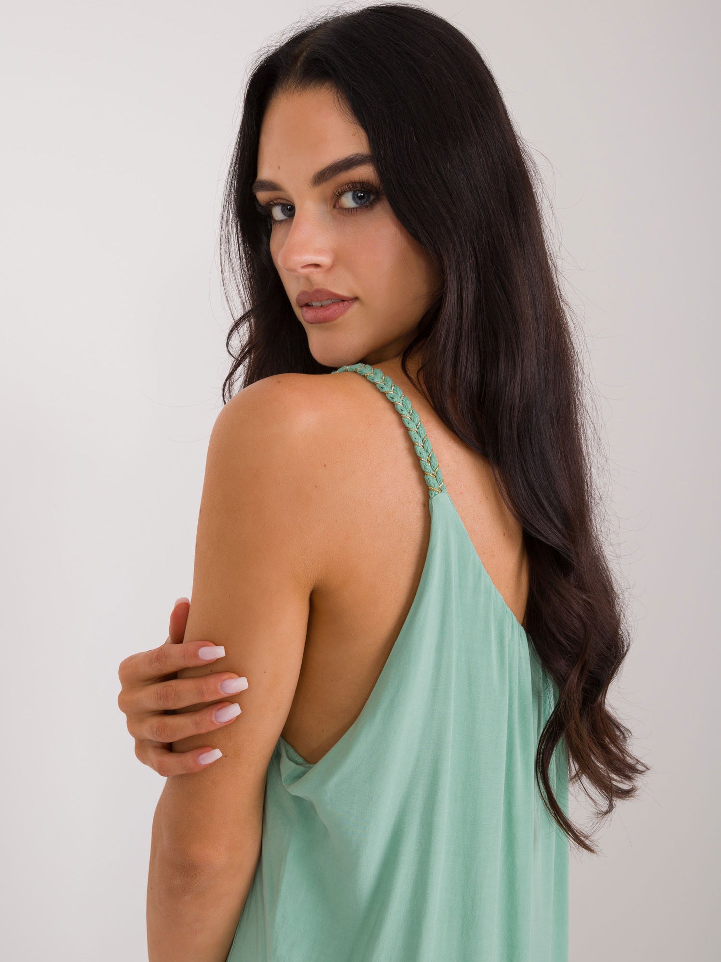 2016103549771-4-Och Bella-4