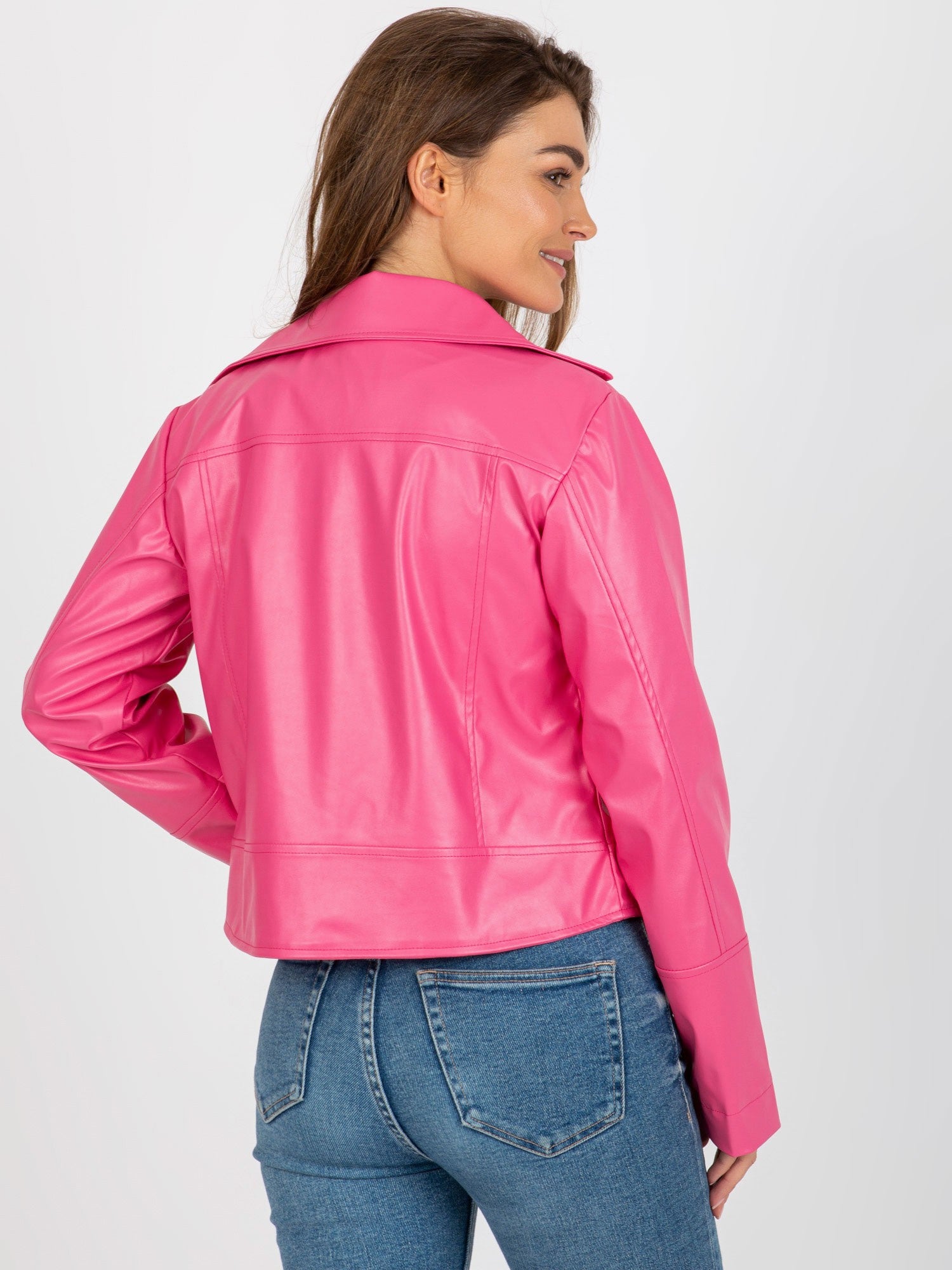 2016103392124-3-LAKERTA-3