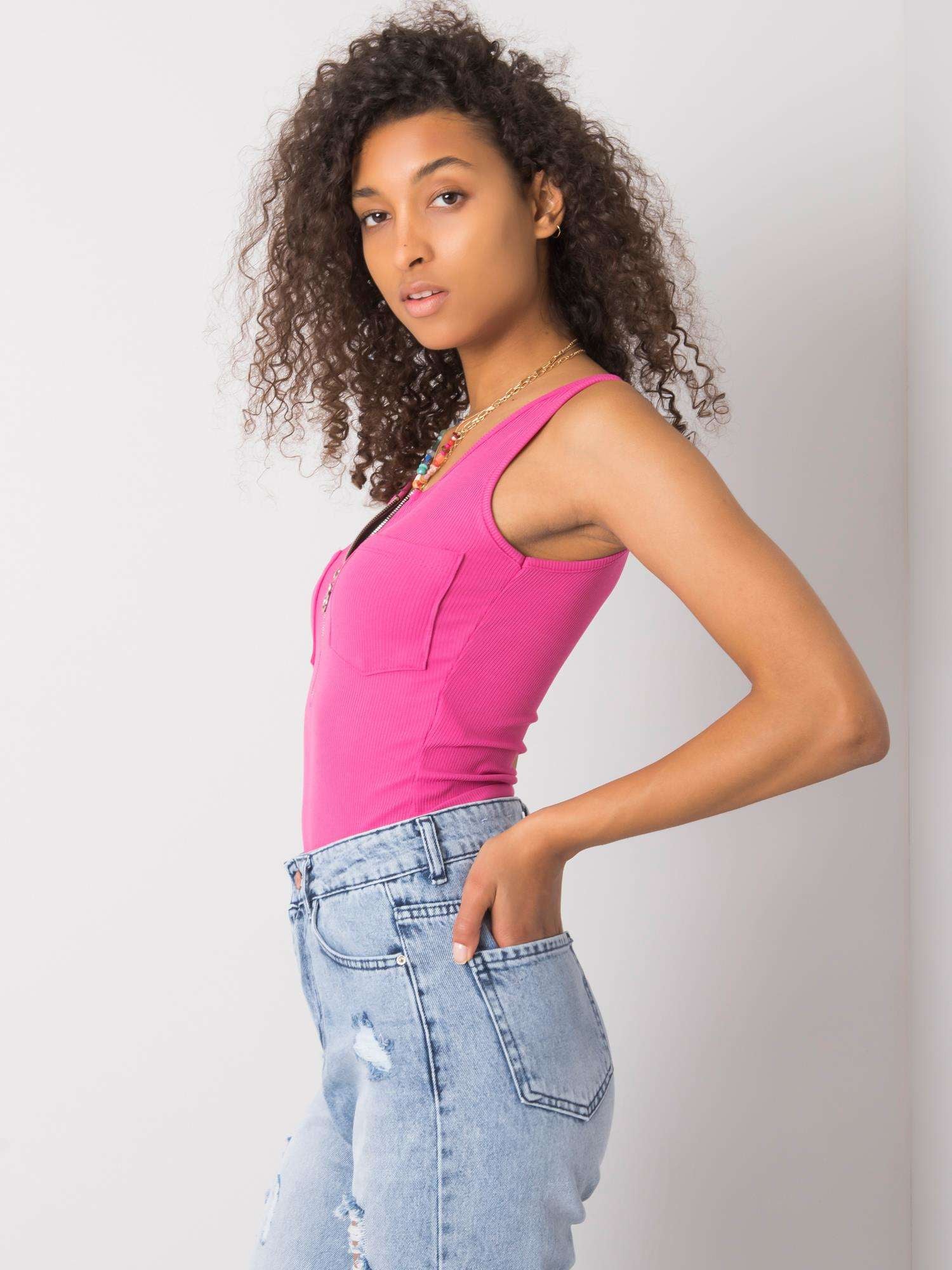 2016102952657-3-ITALY MODA-3