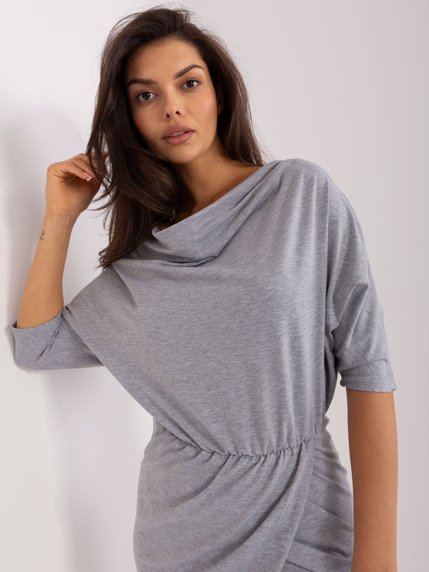 2016103433360-2-Lily Rose-2