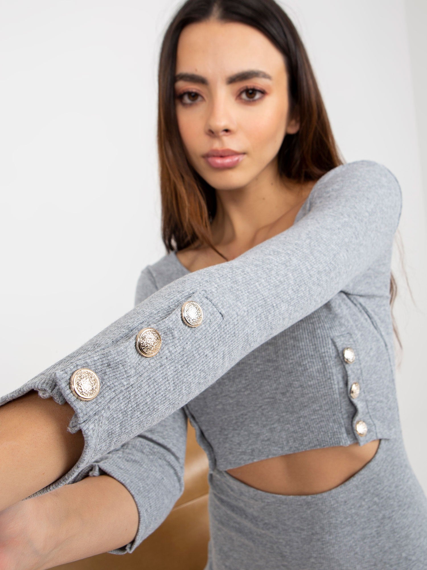 2016103340668-5-Lily Rose-5