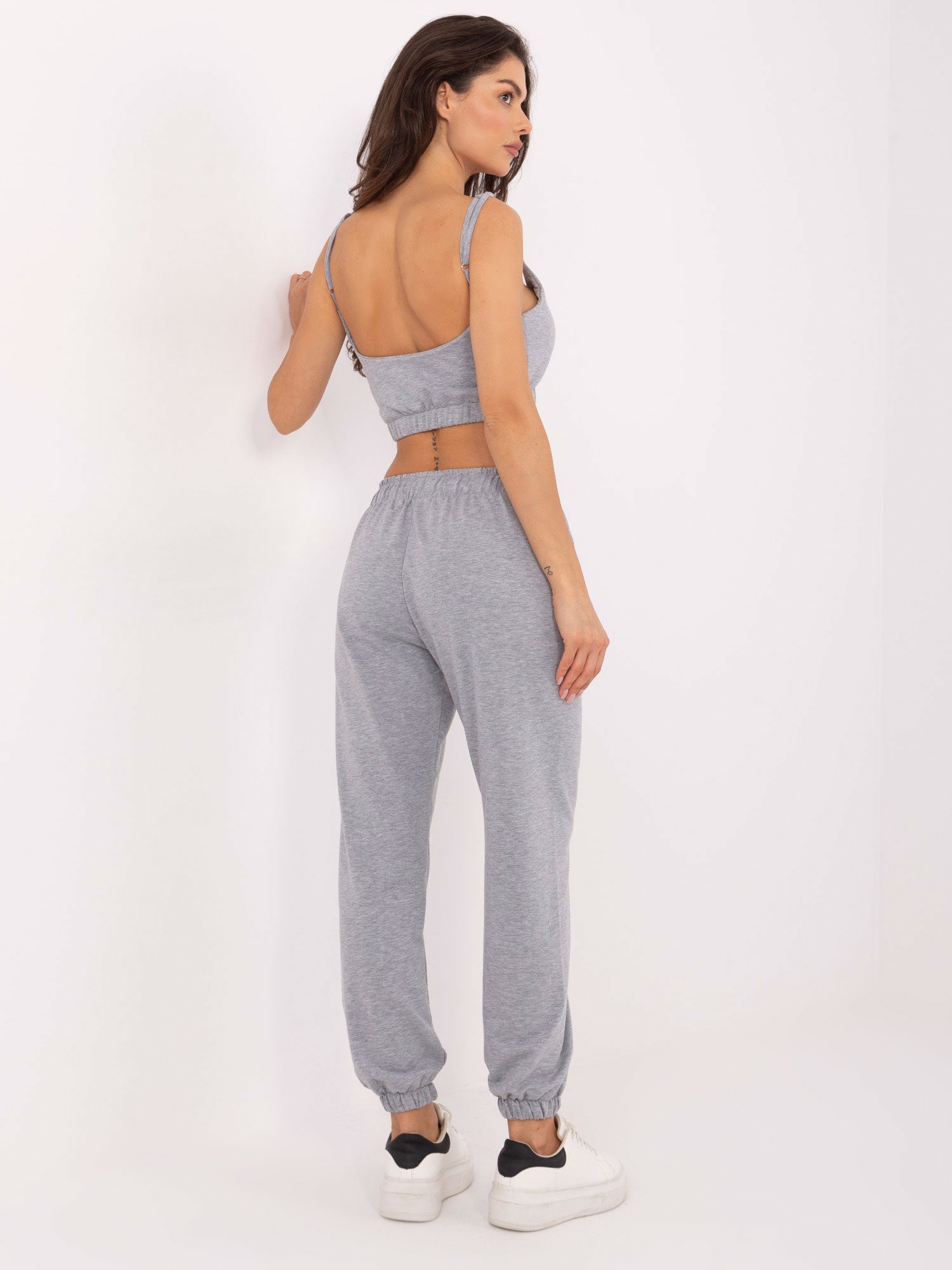 2016102982043-1-ex moda-1