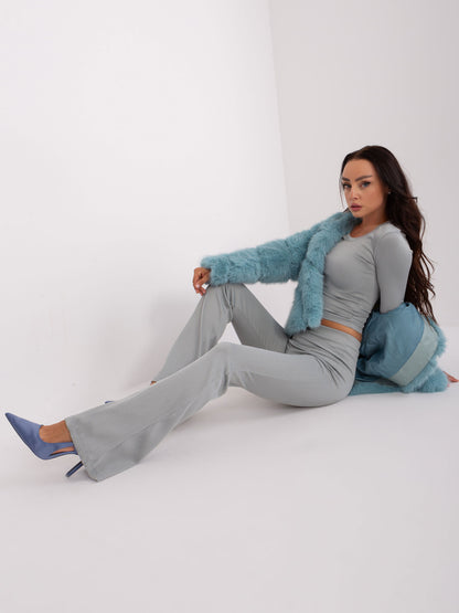 2016103461332-2-Your Red Lips-2