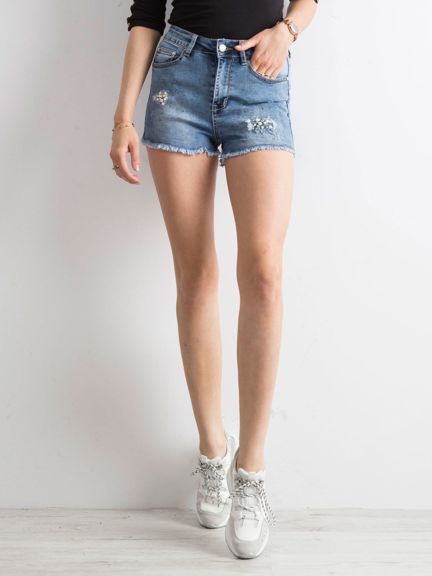 2016101211380-4-Redseventy-4