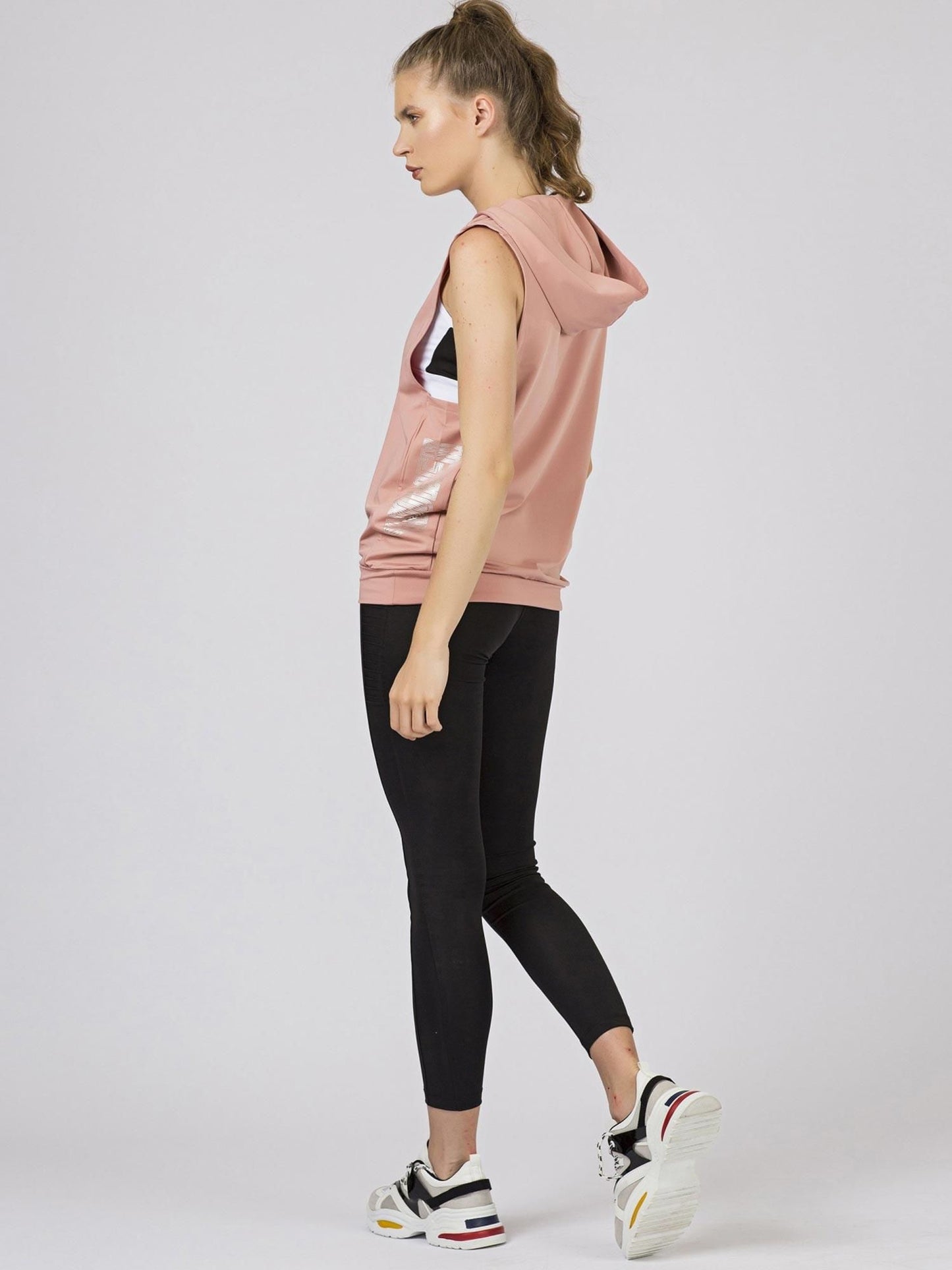 2016102272519-5-TOMMY LIFE-5