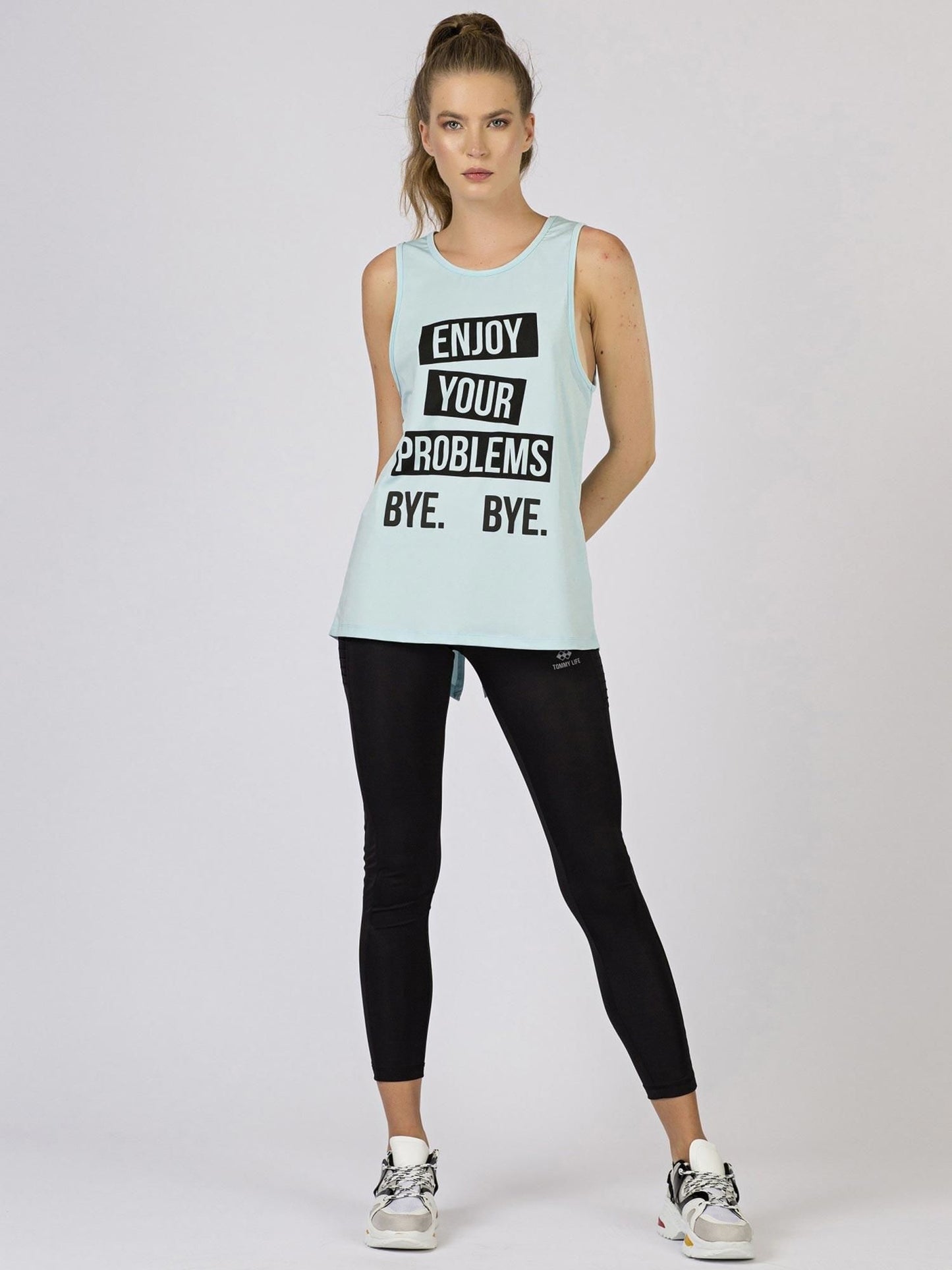 2016102239802-3-TOMMY LIFE-3