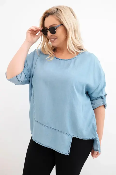 Mikina Plus Size z lyocellu s asymetrickým lemem Audrey – Jasny Jeansowy