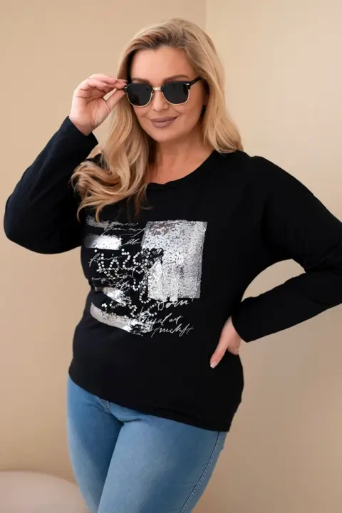Plus Size mikina s potiskem a delším zadním dílem Wendy – Černá