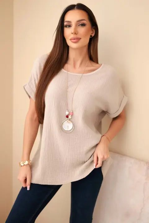 Halenka Ildikó – Tmavě béžová