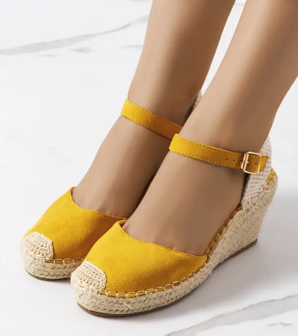 Žluté espadrilky Olieme s podpatky