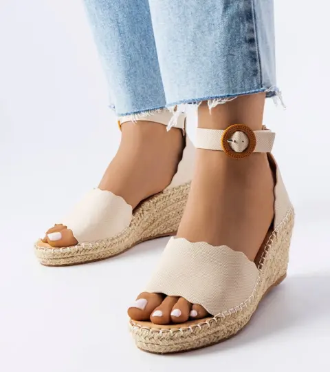 Béžové espadrilky s podpatky Turcotte