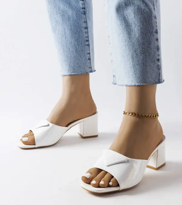 Bílé lakované žabky Branch stiletto