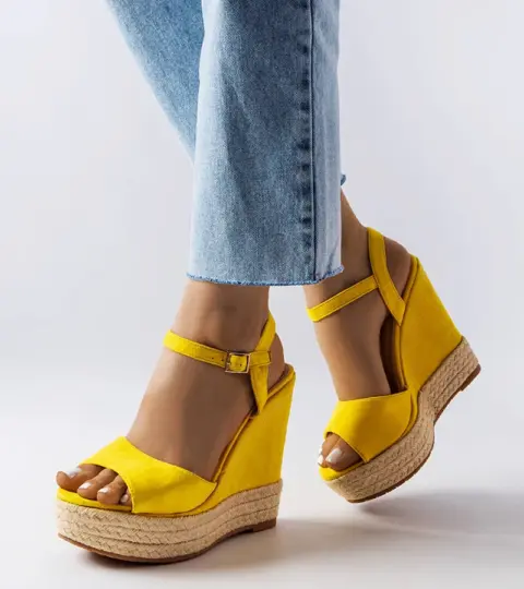 Žluté espadrilky Inalays na podpatku