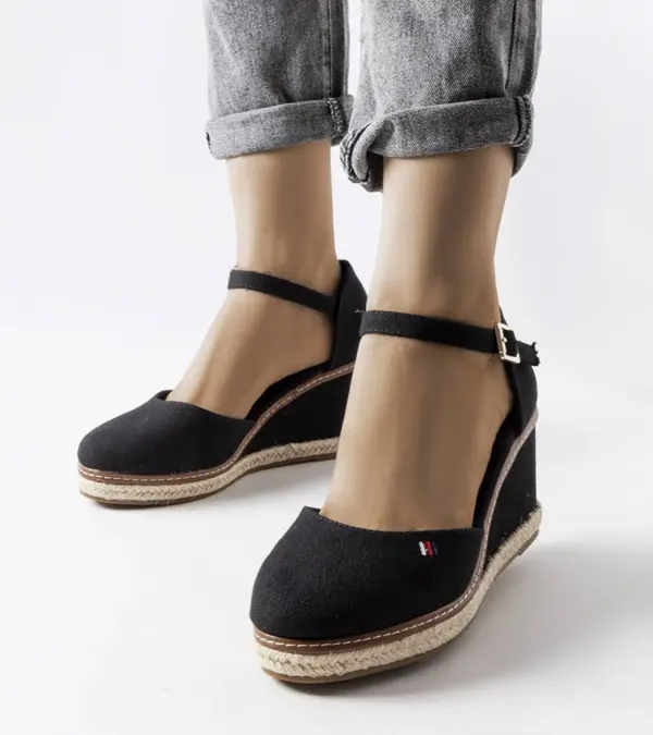 Černé espadrilky na platformách Adelinda