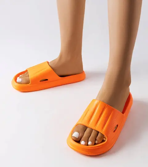 Oranžové pěnové žabky Pinette
