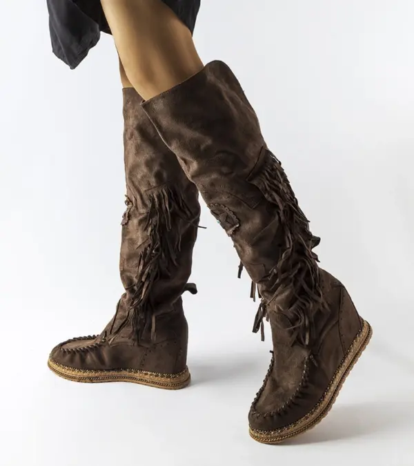 Tmavě hnědé boty Cascia na podpatku