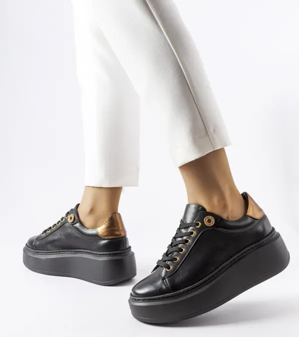 Černé kožené tenisky Karino