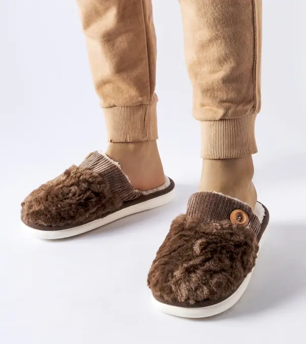 Hnědé vyhřívané pantofle Lakeland