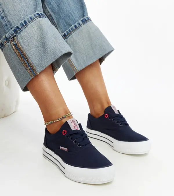 Námořnické modré dámské tenisky na tlusté podrážce CROSS JEANS