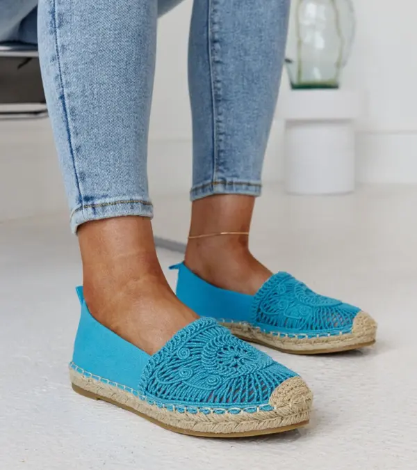 Modré espadrilky s výšivkou Kalba