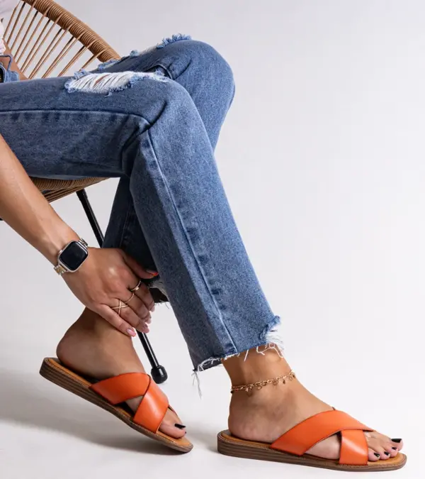 Oranžové pantofle z eco kůže Klementýna