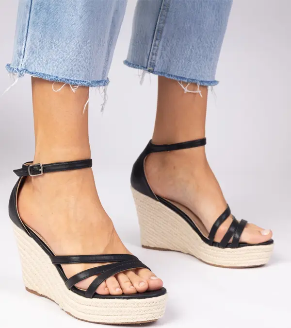 Černé sandály espadrilky na klínku Malasia
