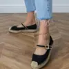 Černé espadrilky s ozdobnou sponou Pilata