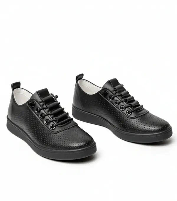 Černé perforované slip-on tenisky Adèle