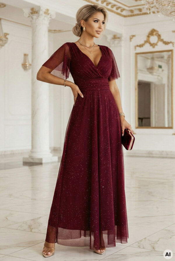 MELANIA dlouhé, lesklé šaty s výstřihem a krátkými rukávy – vínové