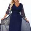 Tmavě modré třpytivé plus size maxi šaty s tylovými rukávy