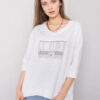 Bílý plus size top FIORAVEN s tónovým potiskem