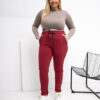 Vínové plus-size tepláky s dekorativními detaily – CAVONA