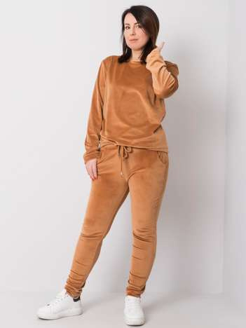 Camel velurový komplet Jeanne Plus size – DALANA