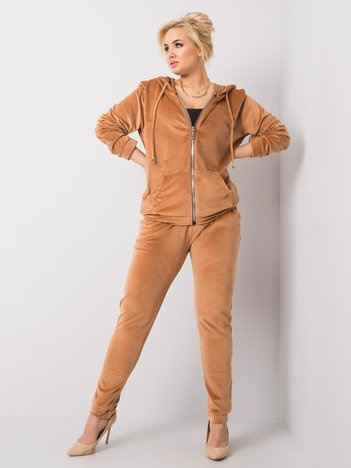 Camel velurový komplet Michell Plus size – BASISE