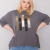 Tmavě šedý plus size top ESMARINE s grafikou