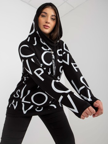 Černá mikina plus size s kapucí a potiskem – YVAETTA