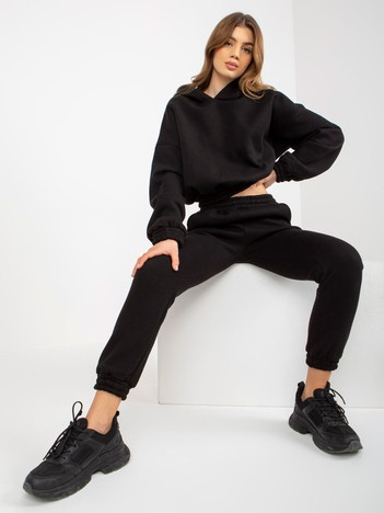 Černý plus size komplet s krátkou mikinou – CYRENE