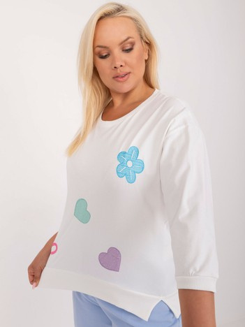 Ecru plus size top PATCHARIA s nášivkami