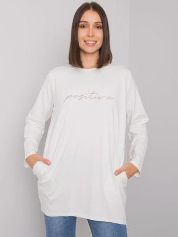 Ecru plus size tunika XENARA s výšivkou a nápisem
