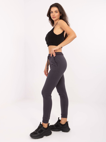 Grafitové basic joggery s kapsami – GRAISSA