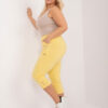 Světle žluté kalhoty 3/4 plus size bez zapínání – BASERIA