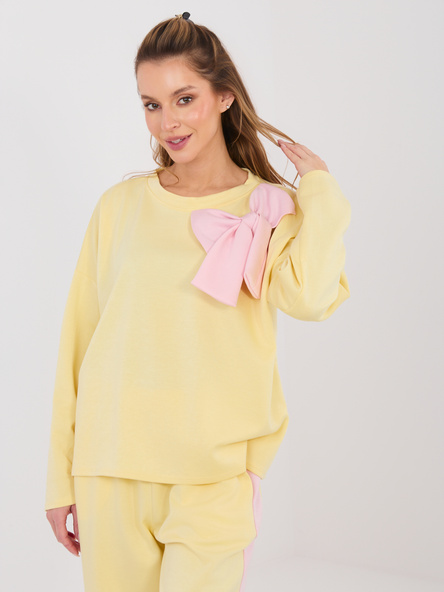 Pastelově žlutý komplet s oversize mikinou – AELARINA