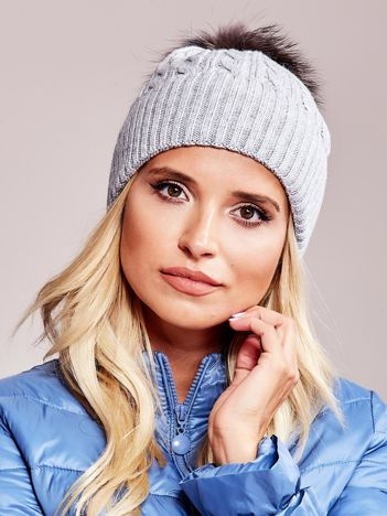 Šedá žebrovaná čepice s kašmírem a kožešinovou bambulí – TEREZA