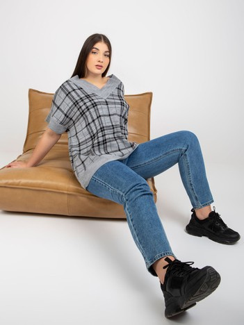 Šedá kostkovaná pletená vesta ŽANETE Plus size