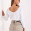 Bílý crop top QUEVANNA s odhalenými rameny