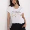 Bílé tričko ISMELIA s potiskem a výšivkou