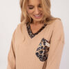 Velbloudí top LEORETTA s leopardími detaily