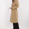 Camel kabát ITALY MODA s vázacím páskem – OPHYSSA