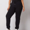 Černé plus-size tepláky Beatriz – DELENNA