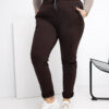 Čokoládové plus-size tepláky s vázáním – CAVONA